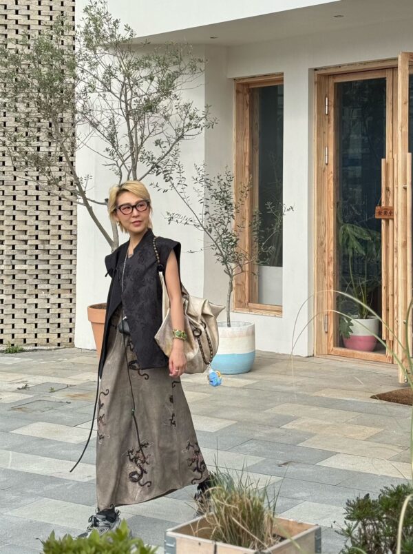 凌薇 BLACK vest - Image 7