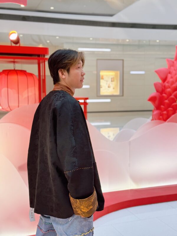 君临天下 men silk jacket - Image 4