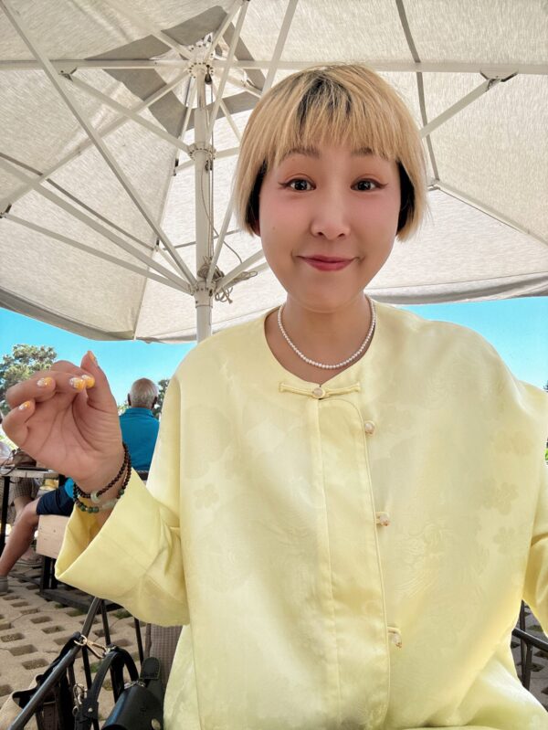 金玉满堂 silk jacket - Image 9