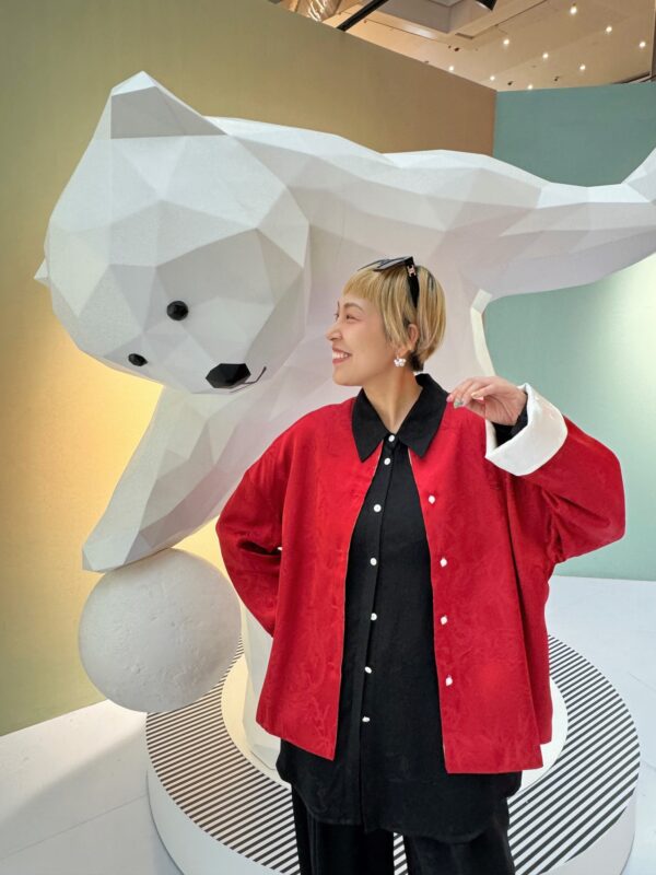朱颜玉容 silk jacket - Image 3