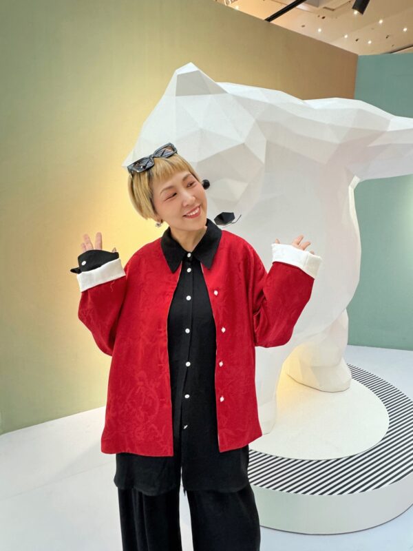 朱颜玉容 silk jacket - Image 5