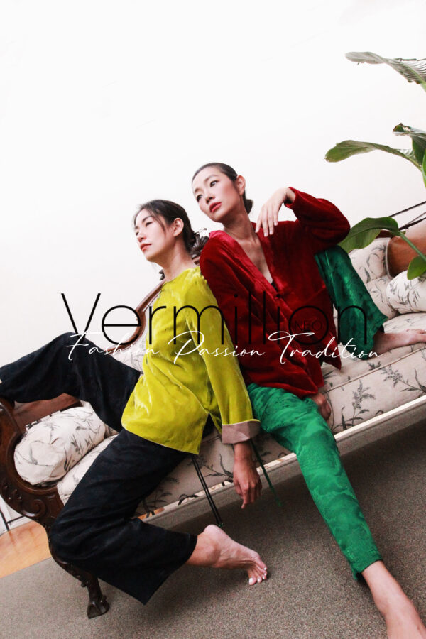 安闲自在 RED velvet jacket - Image 6